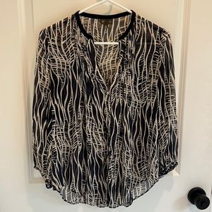 fei for Anthropologie navy and white patterned button down blouse, size 4